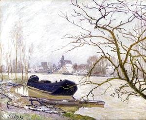 Alfred Sisley - The Loing at High Water