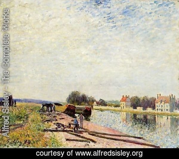 Alfred Sisley - Barges on the Loing at Saint-Mammes  1884  1